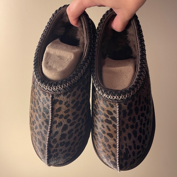 UGG Women's Animal Print Slippers - Picture 3 of 6